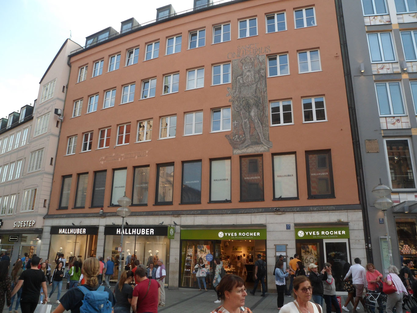 Marienplatz 17